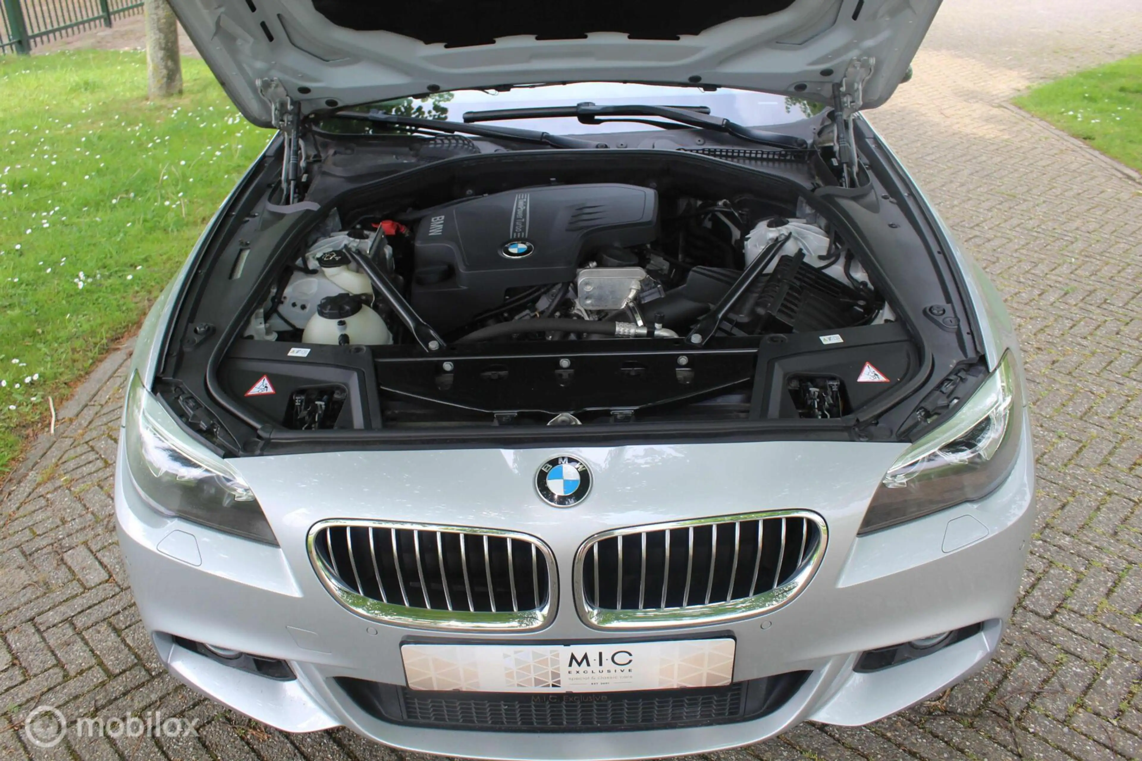 BMW 528 5-serie Touring 528i M Sport Edition High Executiv — photo 19