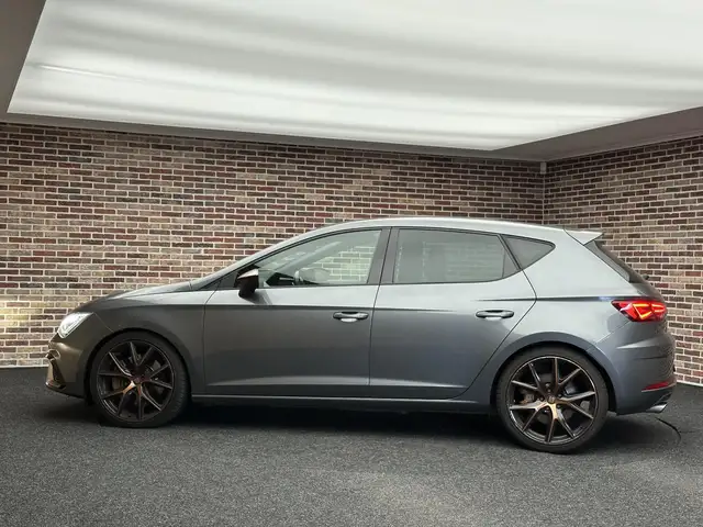 Seat Leon Leon view 5