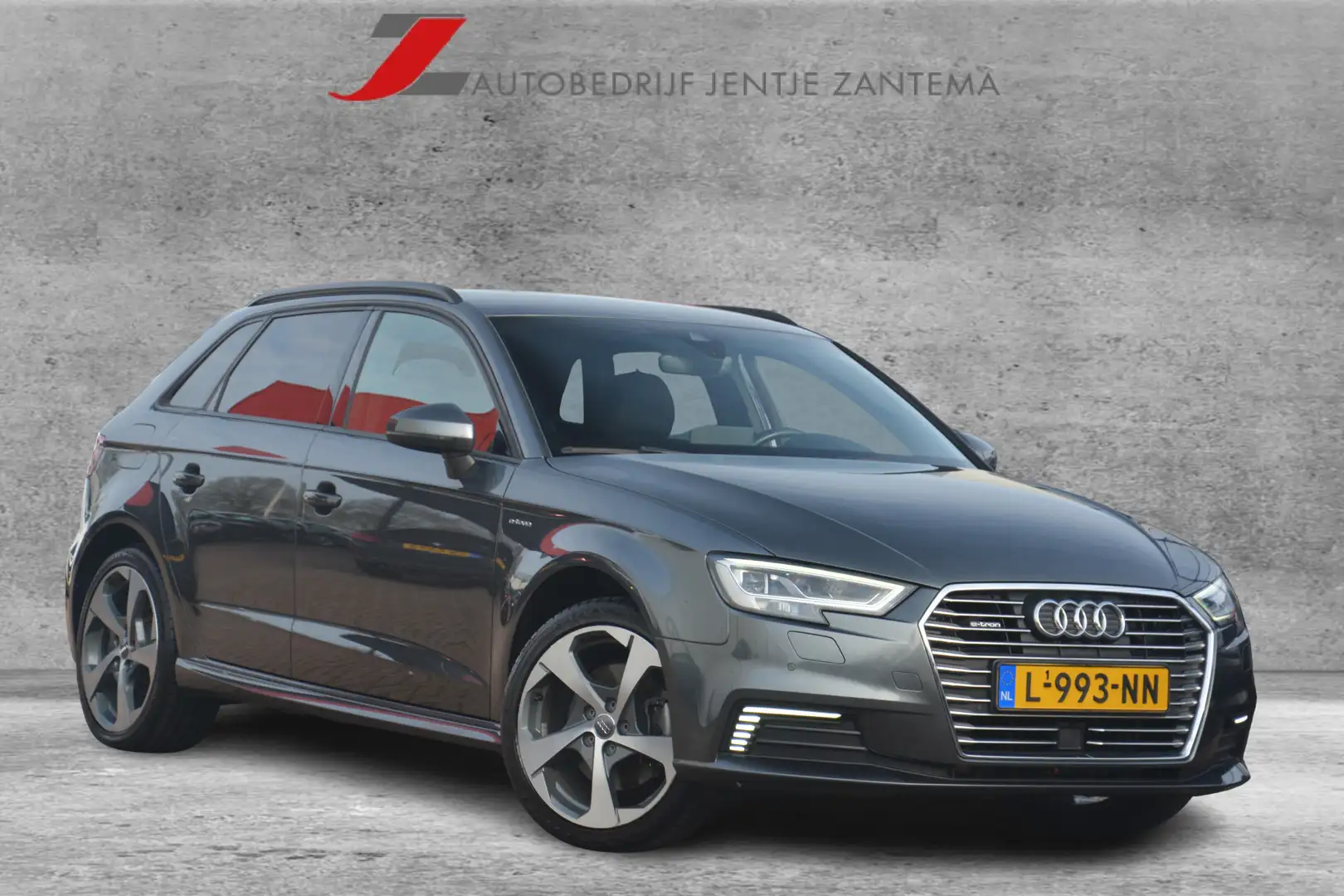 Audi A3 Sportback 1.4 e-tron Sport Pro Line plus | Navigat Grau - 1