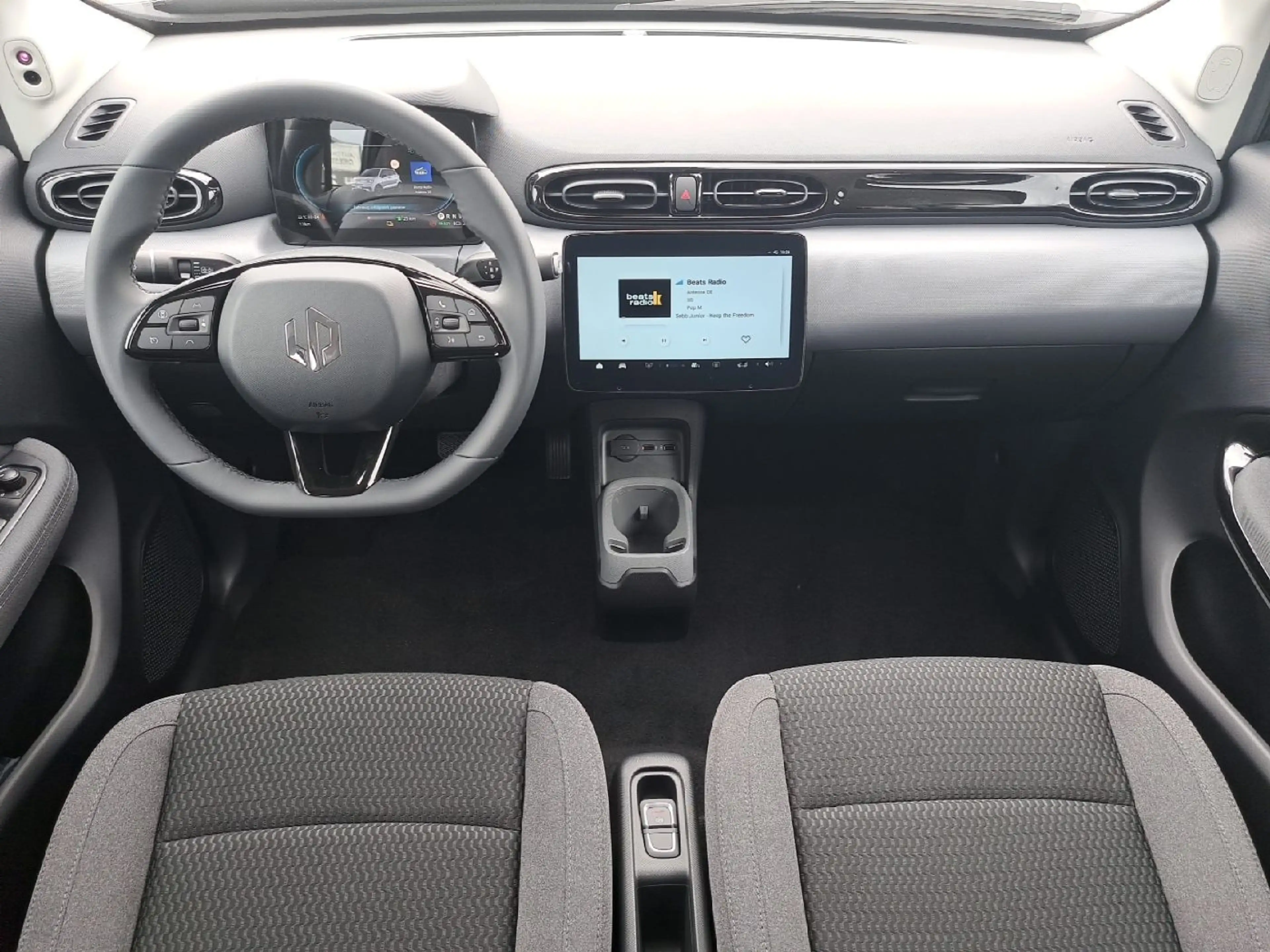Leapmotor T03 37 70 kW BEV *ACC*PANO*NAVI*MODE 2&3*TOTW* — photo 9