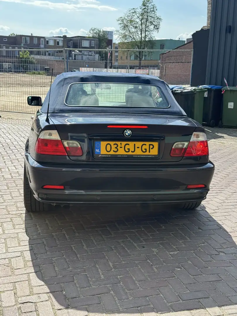 BMW 330 320Ci Executive Blauw - 2