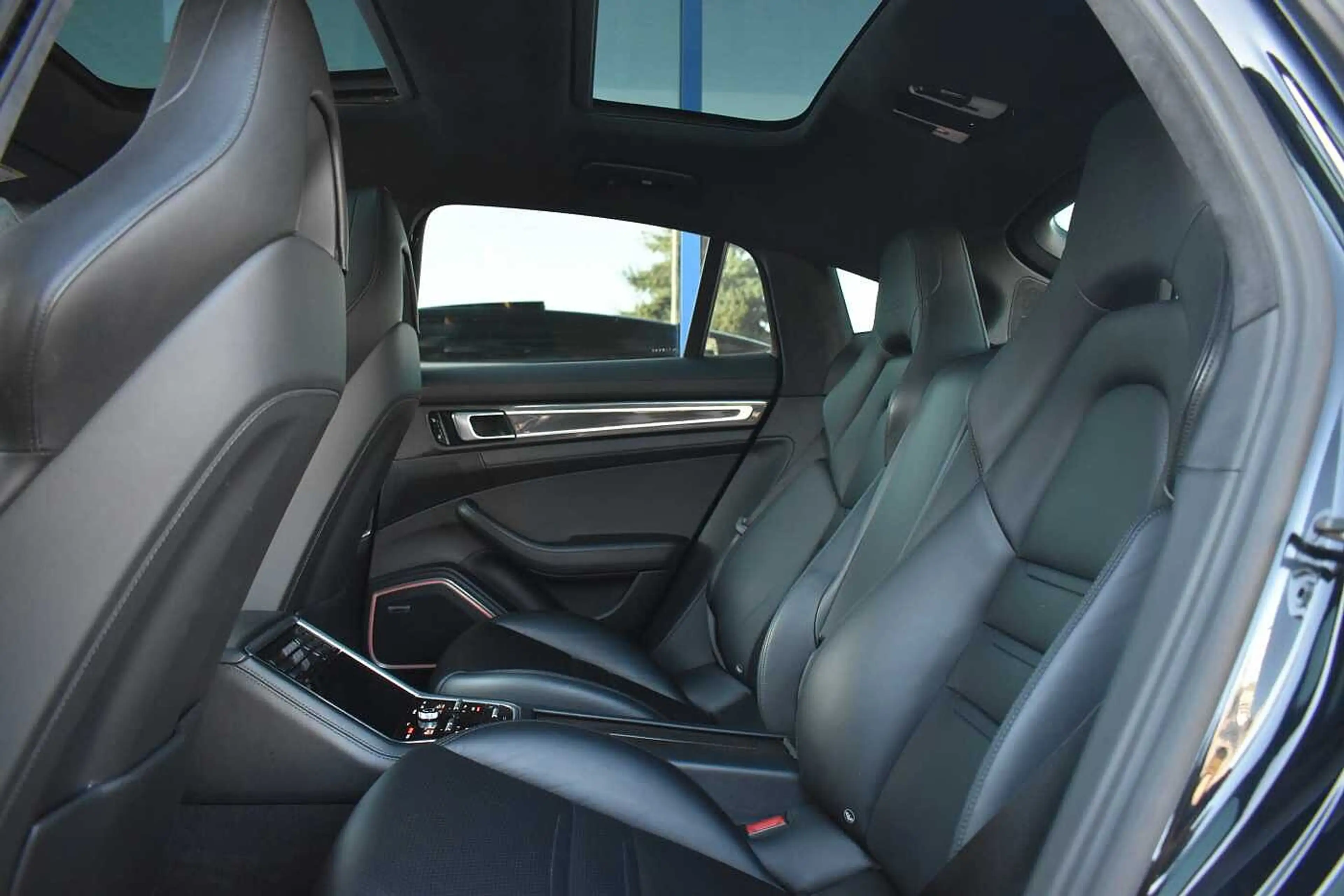 Porsche Panamera V8 TURBO Rear Axle PDCC Matrix Panorama — photo 11