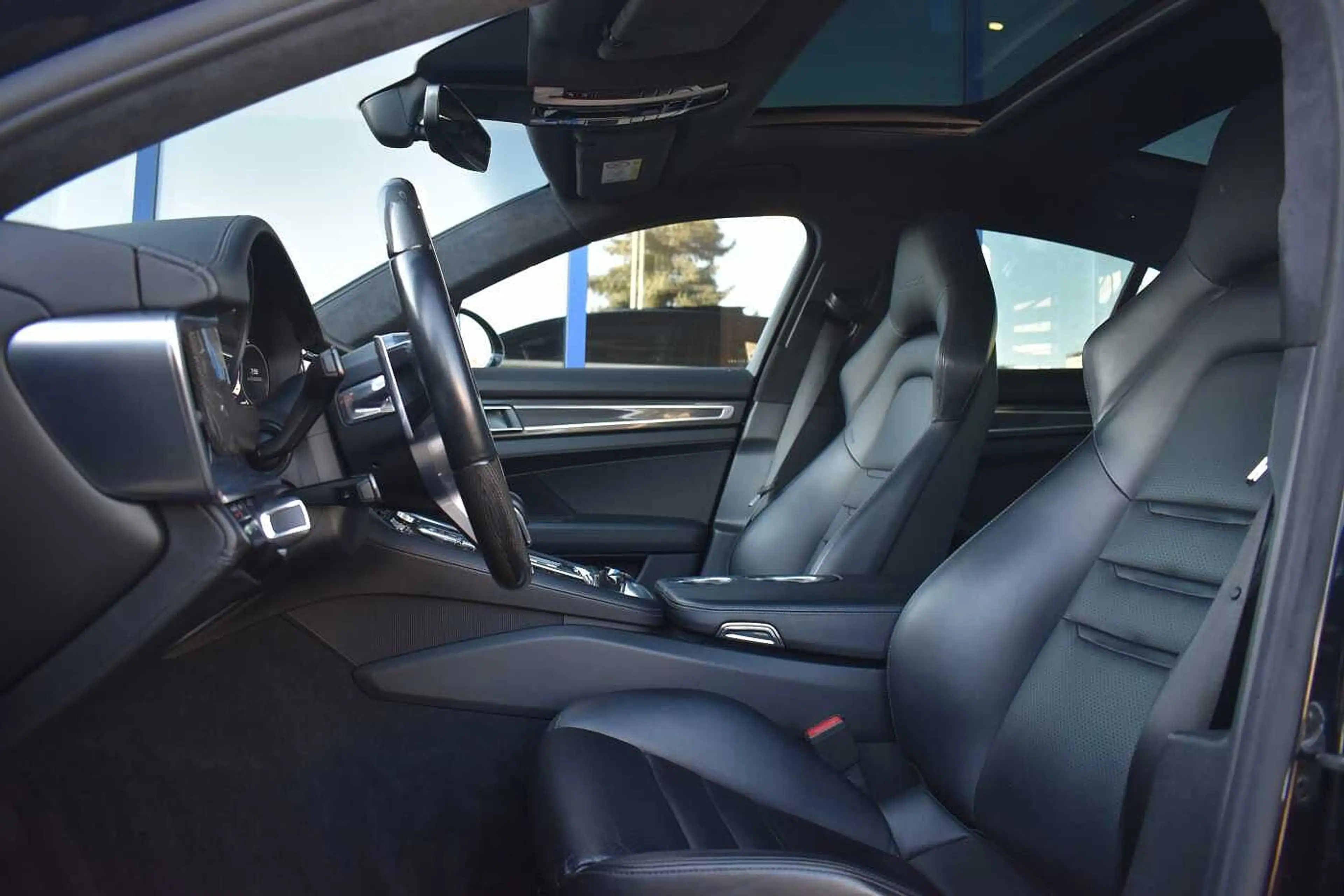 Porsche Panamera V8 TURBO Rear Axle PDCC Matrix Panorama — photo 10