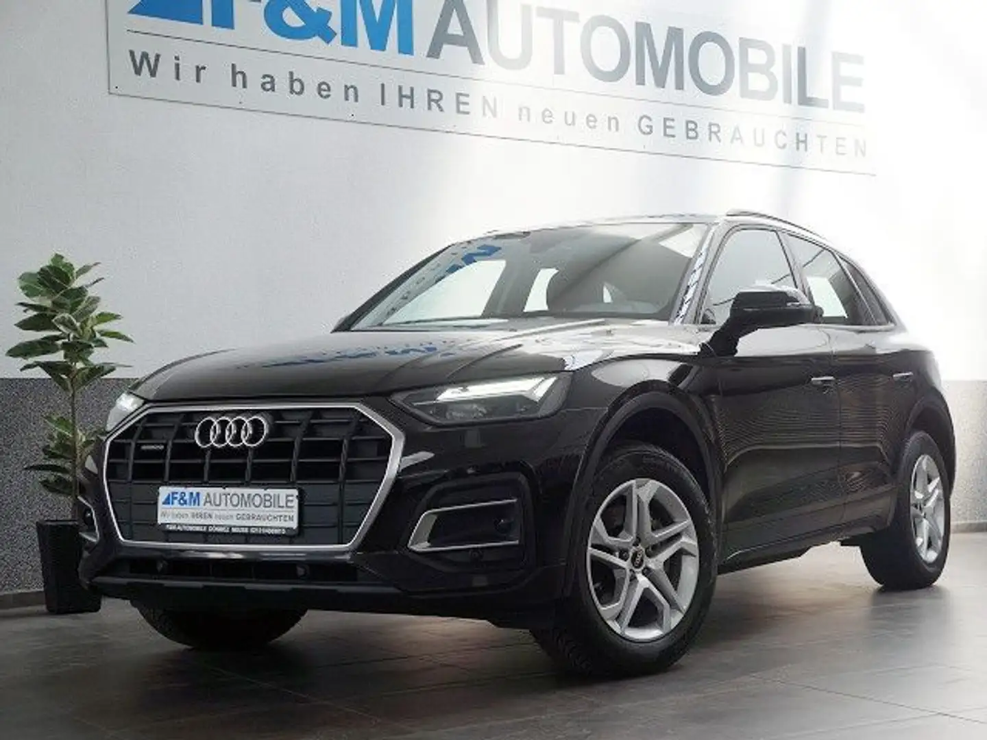 Audi Q5 40 TDI S tronic quattro Navi Pano PDC Sithz Nero - 2