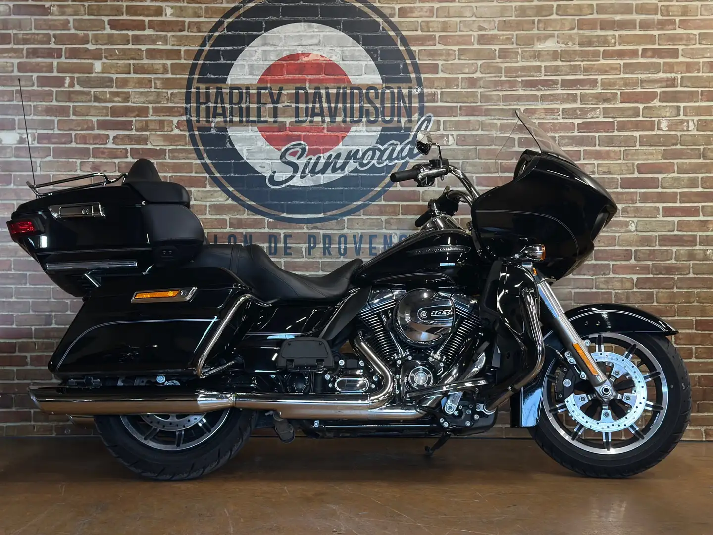 Harley-Davidson Road Glide - 1