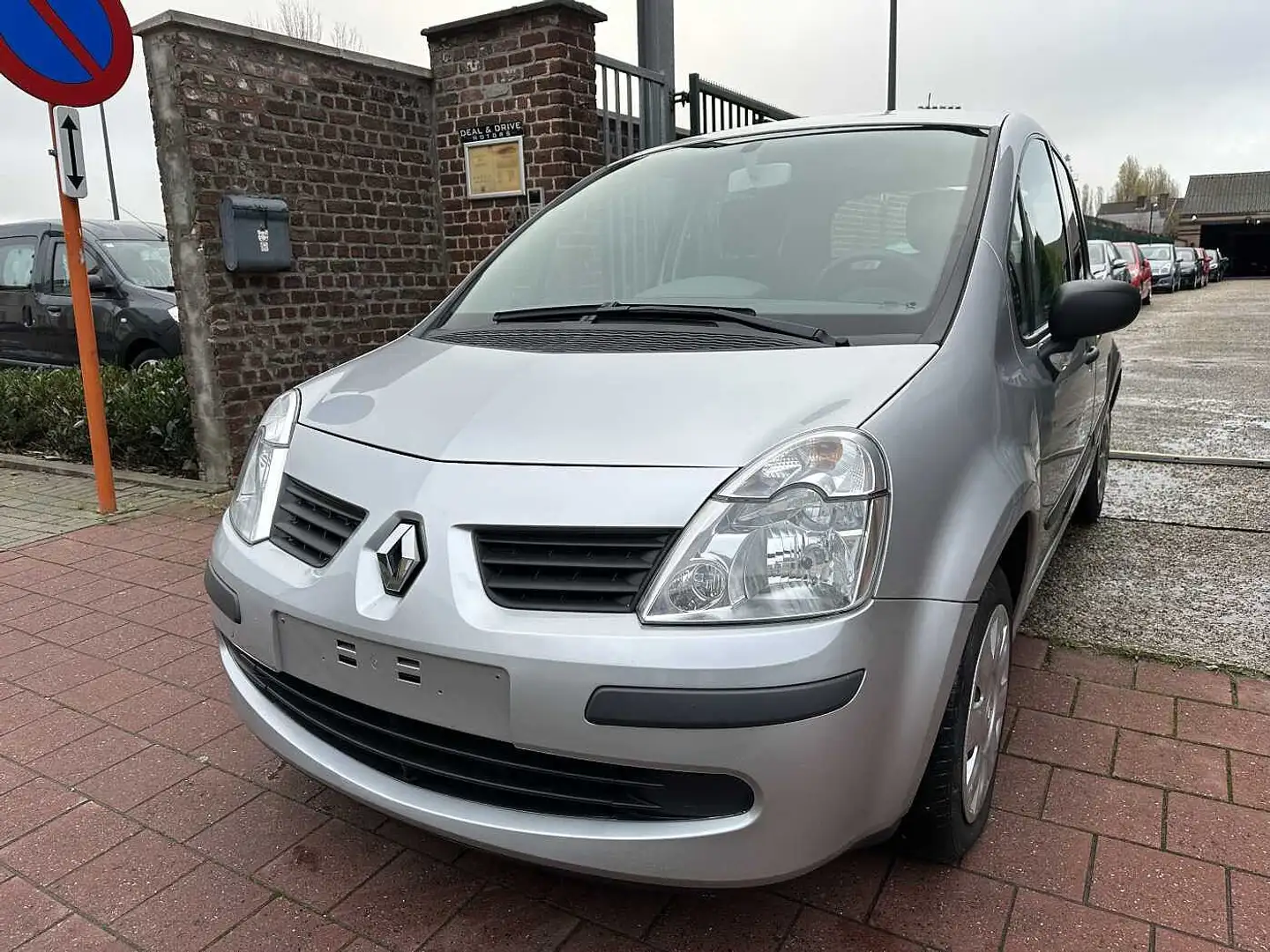 Renault Modus 1.2 I MET 43DKM Grijs - 1