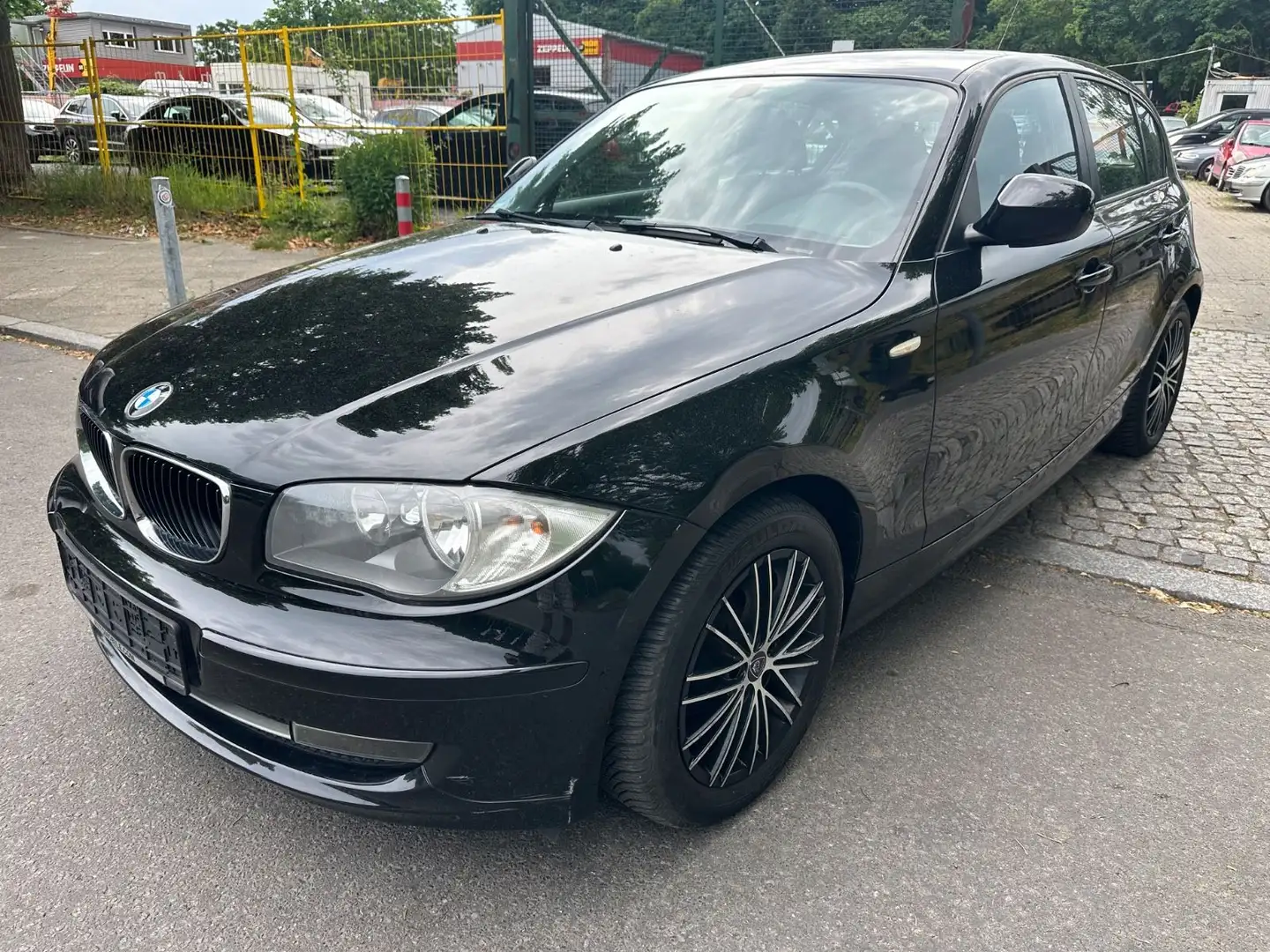 BMW 116 Baureihe 1 Lim. 116i Noir - 2