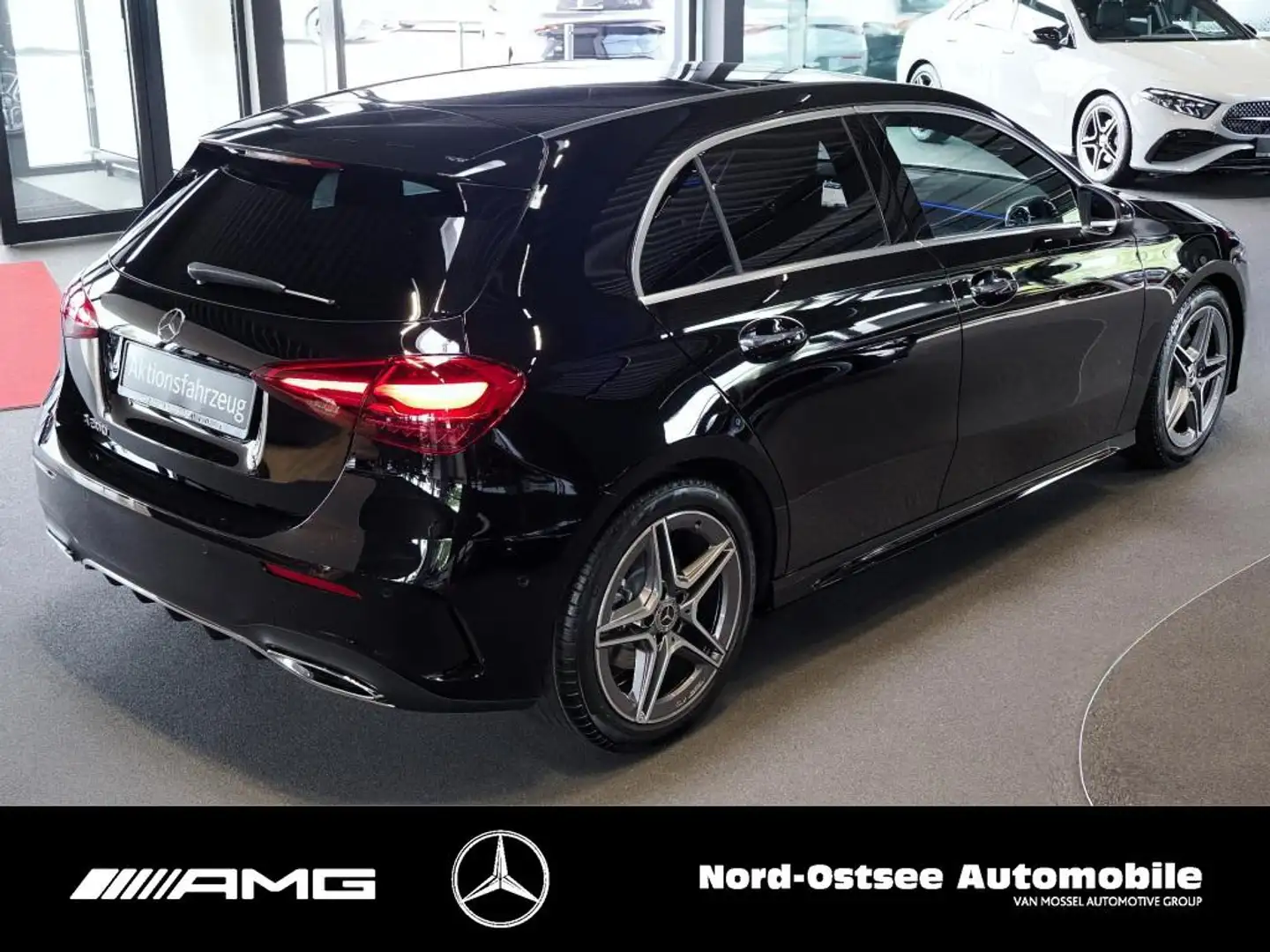 Mercedes-Benz A 200 AMG PANO WINTER-PAKET DISTRONIC KEYLESS Schwarz - 2