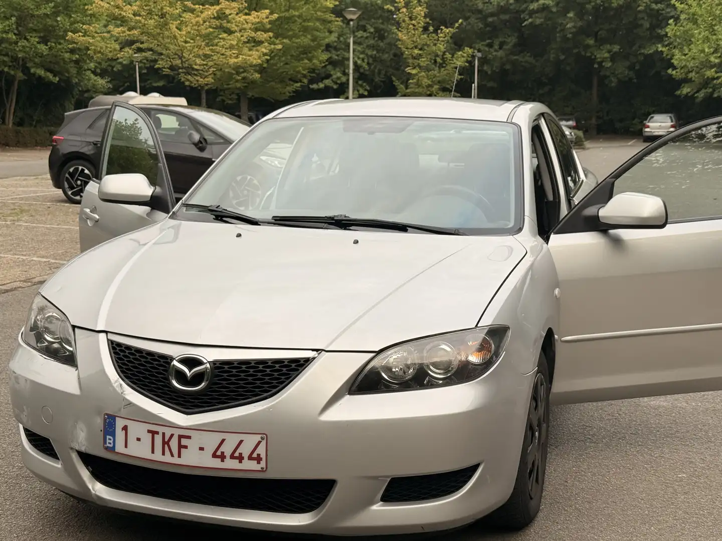 Mazda 3 1.6 sedan Gris - 1