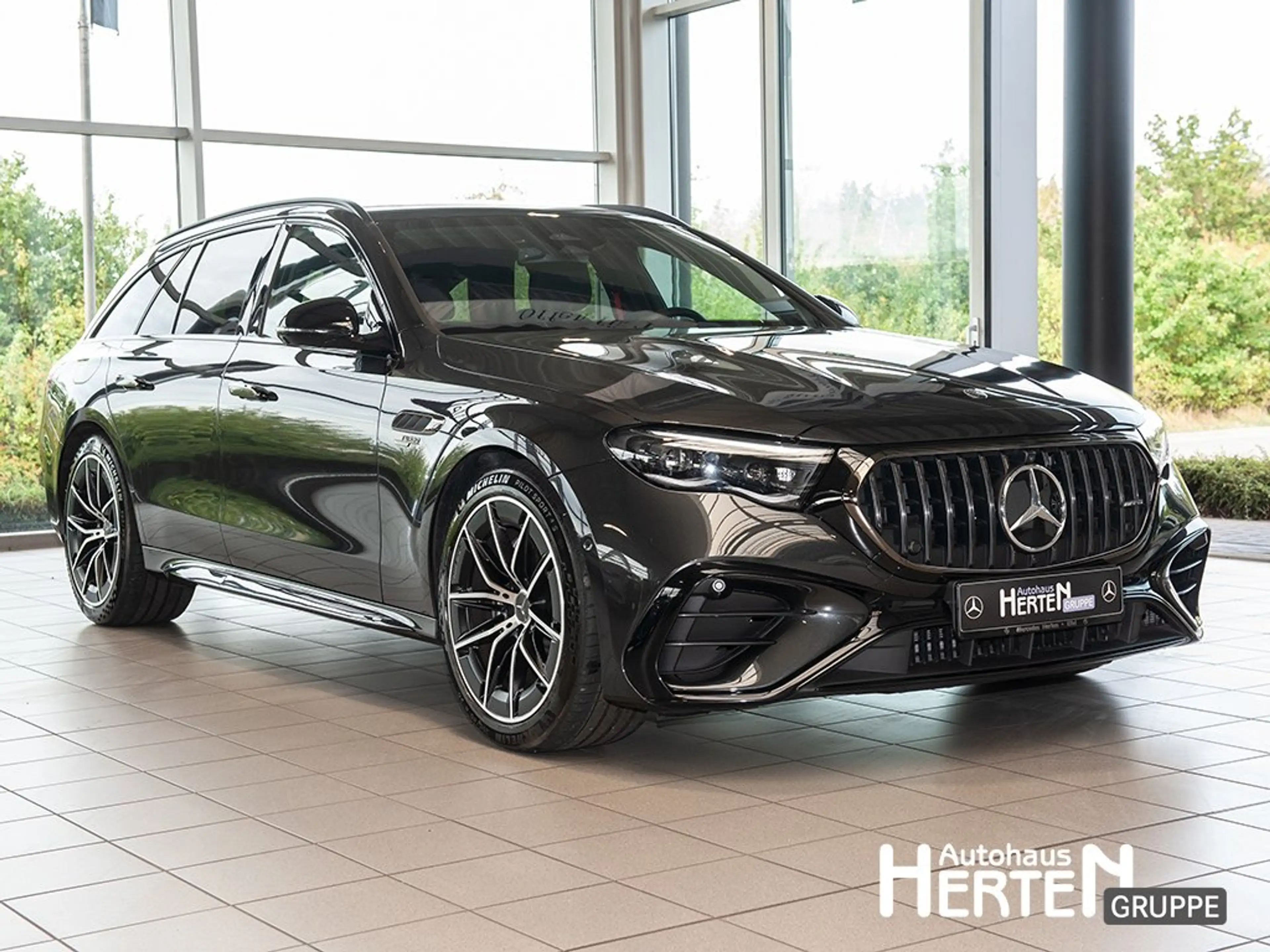 Mercedes-Benz E 53 AMG E 53 T HYBRID 4M+NIGHT I+II+PREMIUM+20"+360°+SHZ — photo 3