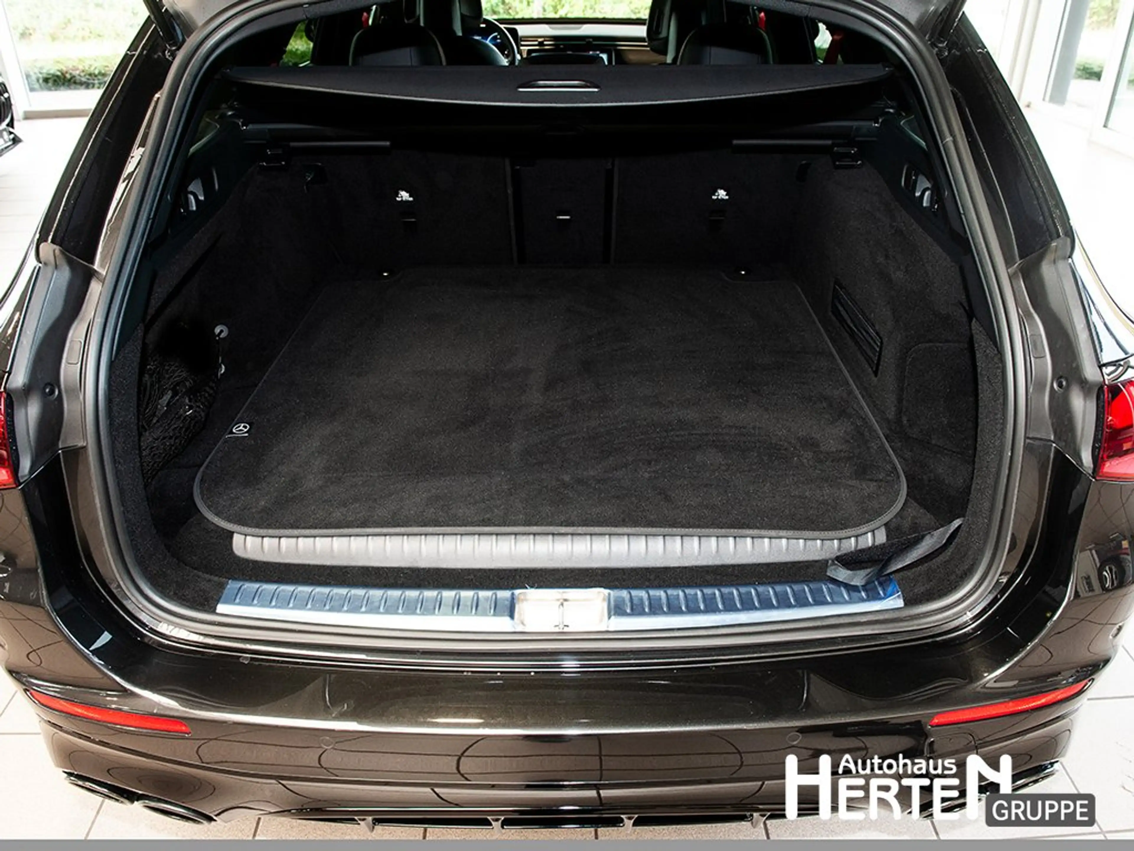 Mercedes-Benz E 53 AMG E 53 T HYBRID 4M+NIGHT I+II+PREMIUM+20"+360°+SHZ — photo 14