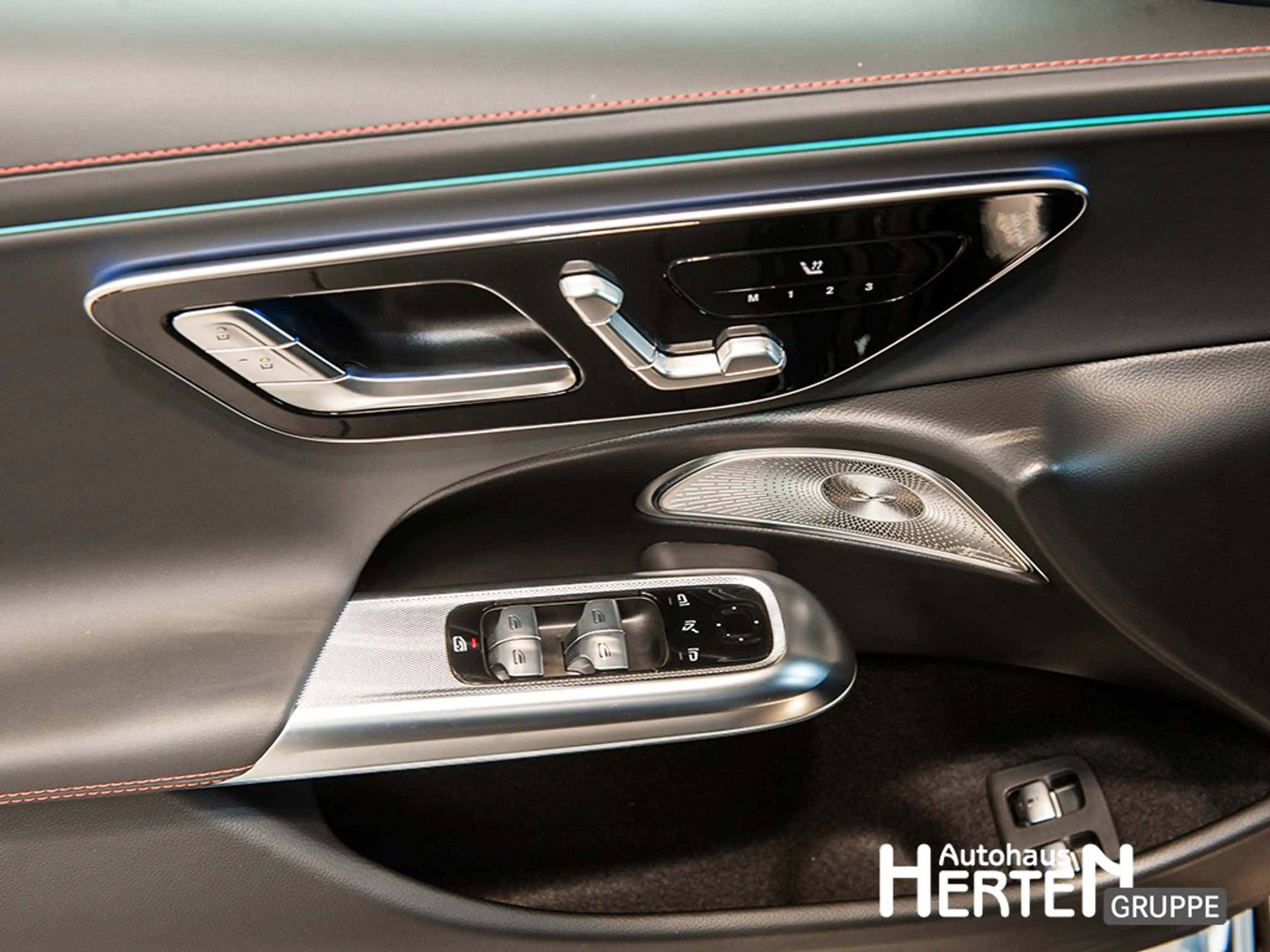 Mercedes-Benz E 53 AMG E 53 T HYBRID 4M+NIGHT I+II+PREMIUM+20"+360°+SHZ — photo 8