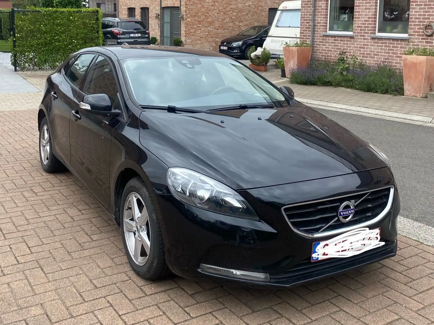 Volvo V40 V40 D2 Momentum Zwart - 2
