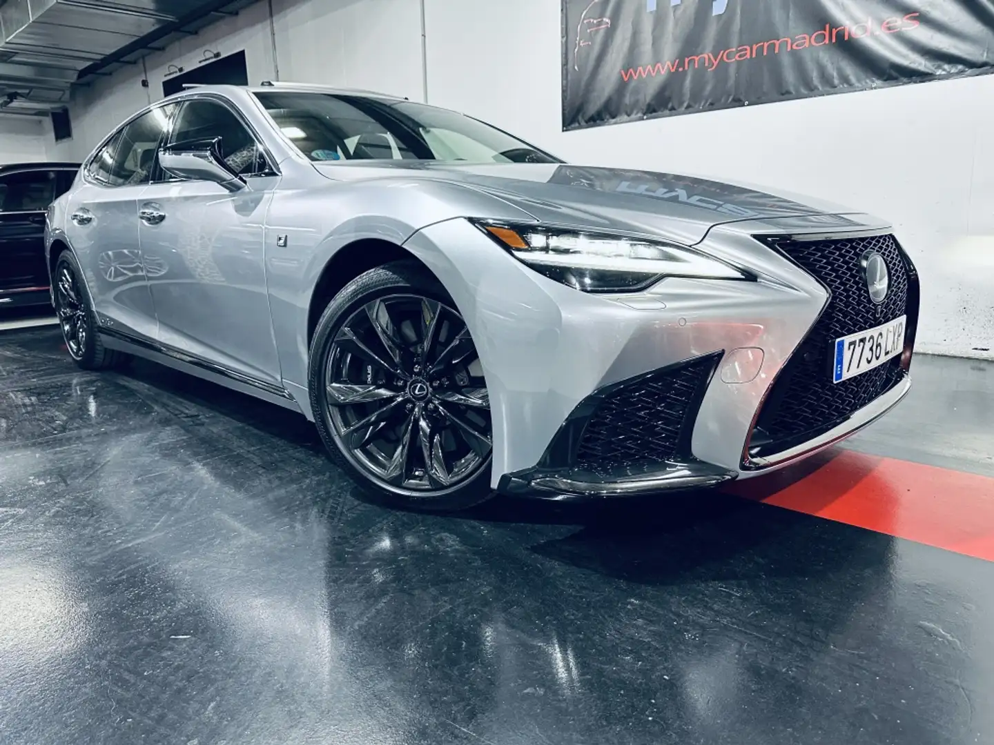 Lexus LS 500 500h F Sport AWD Gris - 2