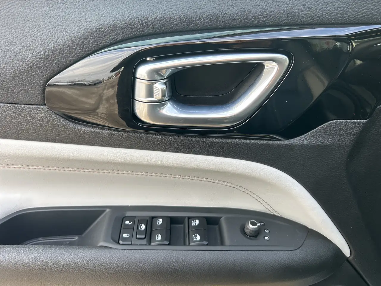 Jeep Compass photo Jeep Compass