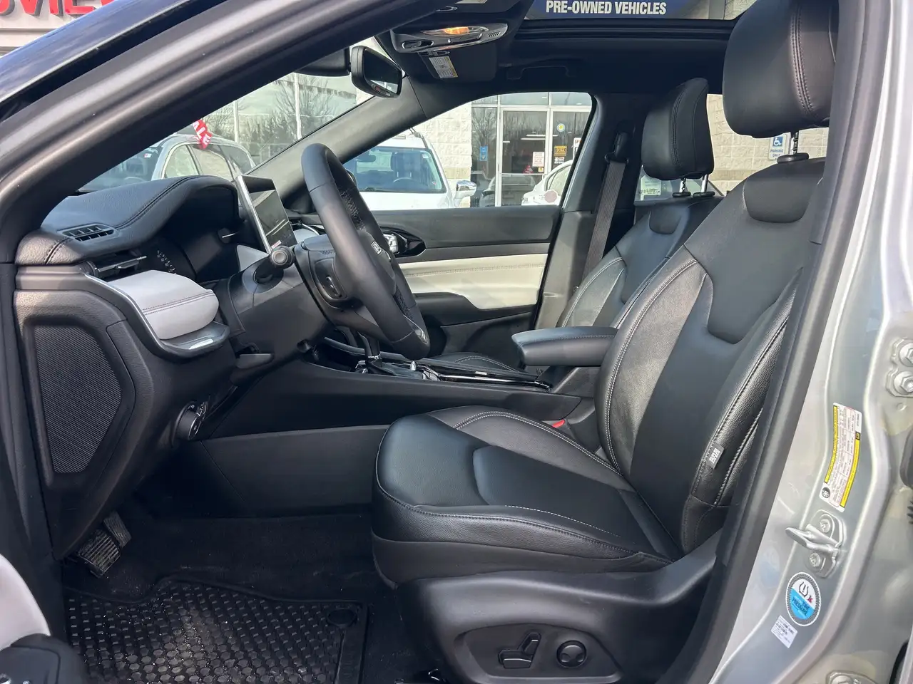 Jeep Compass photo Jeep Compass