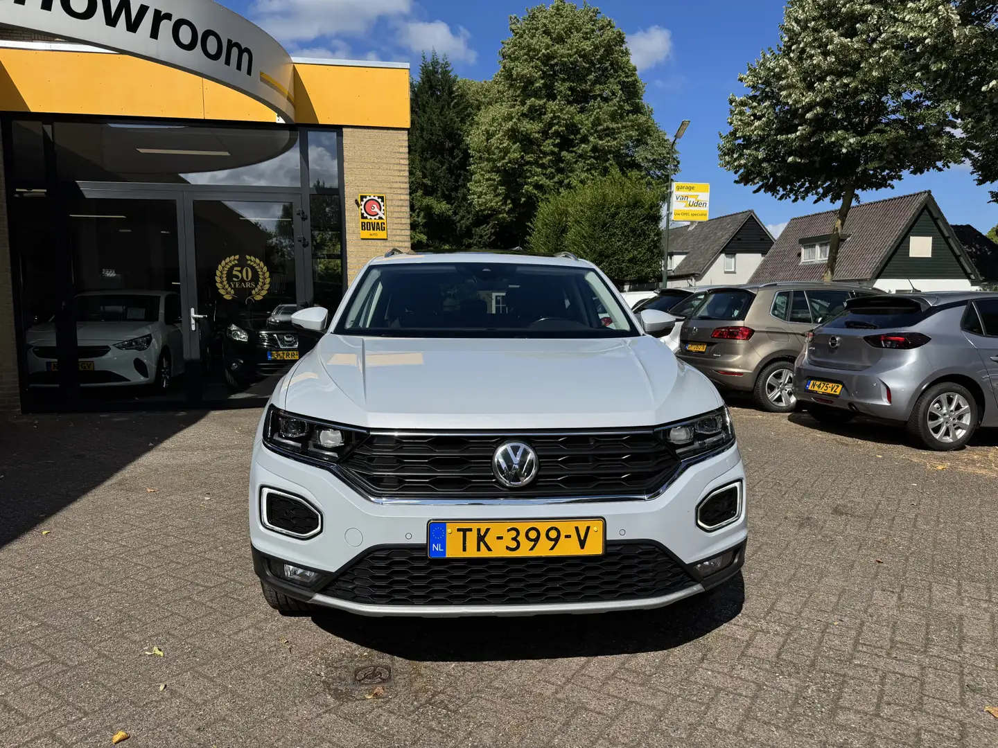 Volkswagen T-Roc 1.5 TSI Style Automaat Navi PanoSchuifdak Virtual Wit - 2