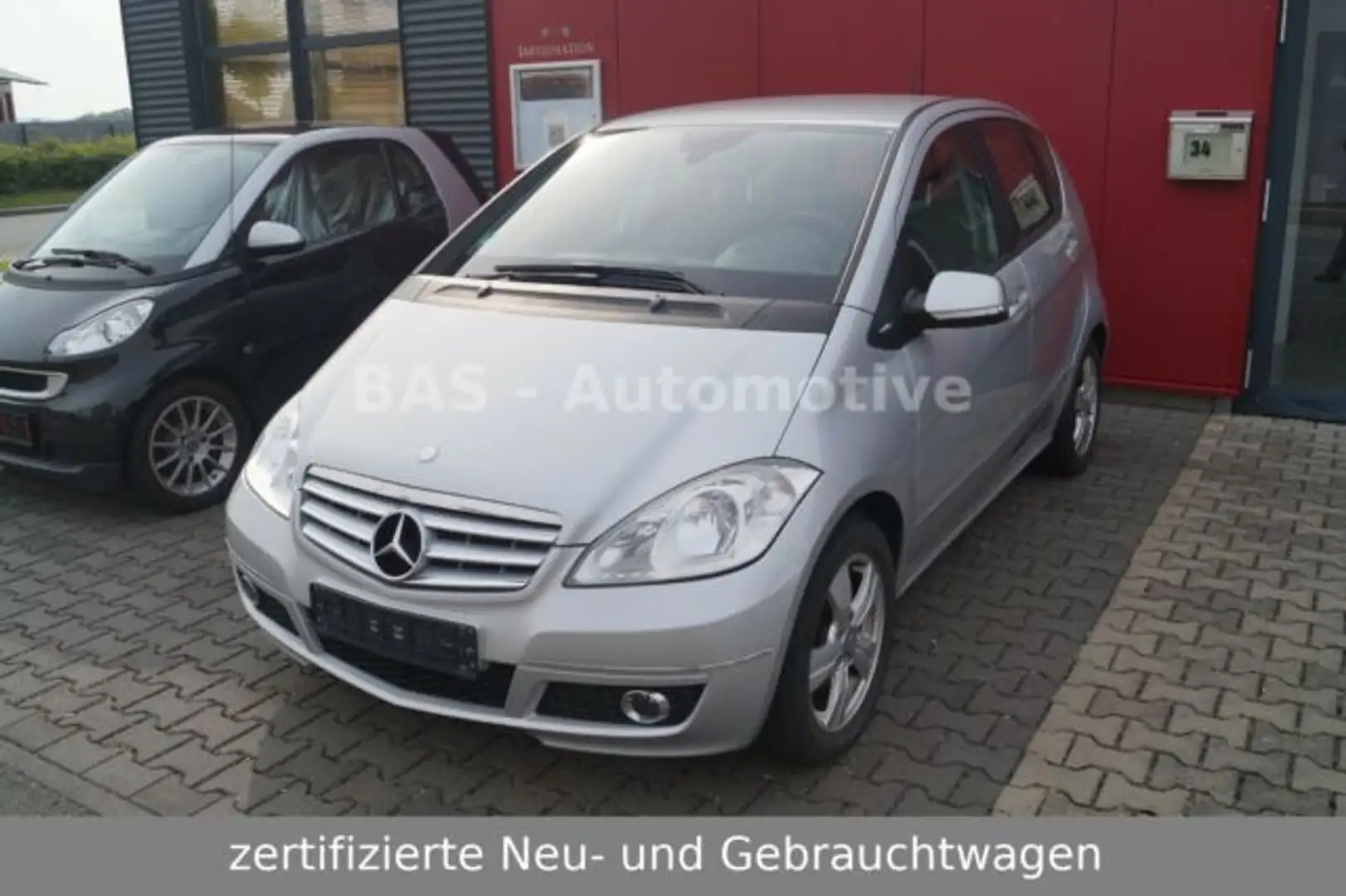 Mercedes-Benz A 200 Avantgarde | Licht&Sicht Paket |Sportpaket Ezüst - 1