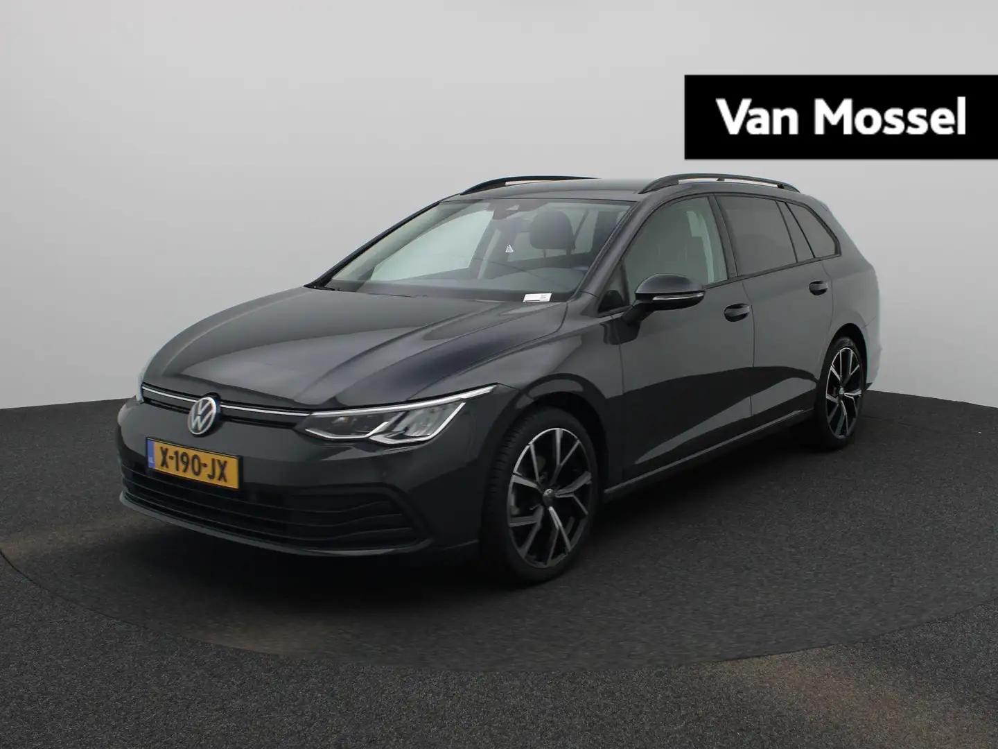 Volkswagen Golf Variant 1.0 TSI Life 110 PK | Apple Carplay | Android Auto Grijs - 1