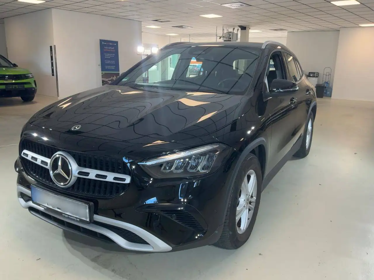 Mercedes-Benz GLA 200