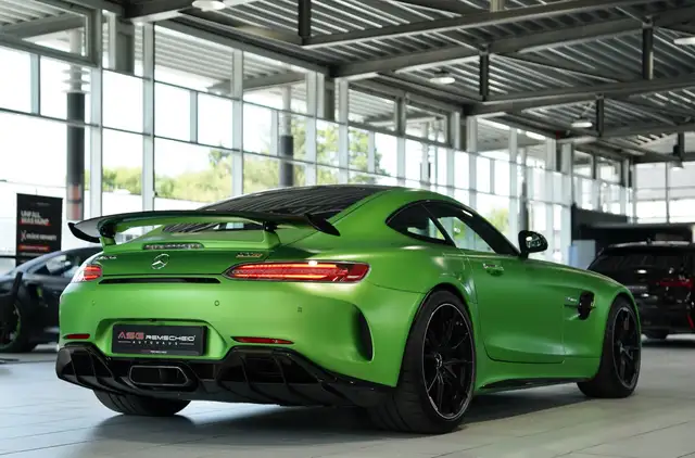 Mercedes-Benz AMG GT view 8