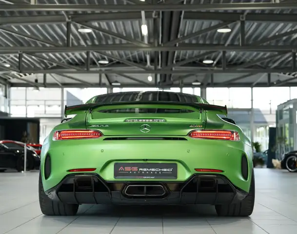 Mercedes-Benz AMG GT view 9