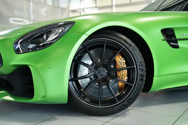 Mercedes-Benz AMG GT view 3