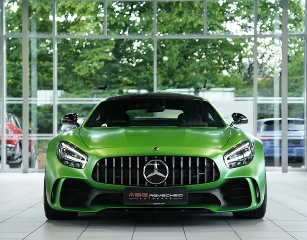 Mercedes-Benz AMG GT view 4