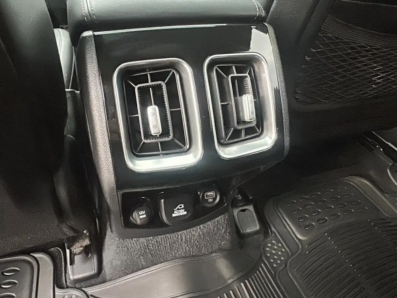 Kia Sorento снимка Kia Sorento