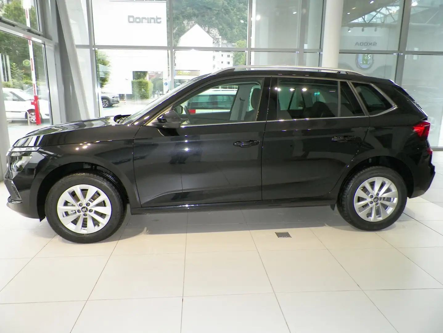 Skoda Kamiq Selection TSI DSG Schwarz - 2