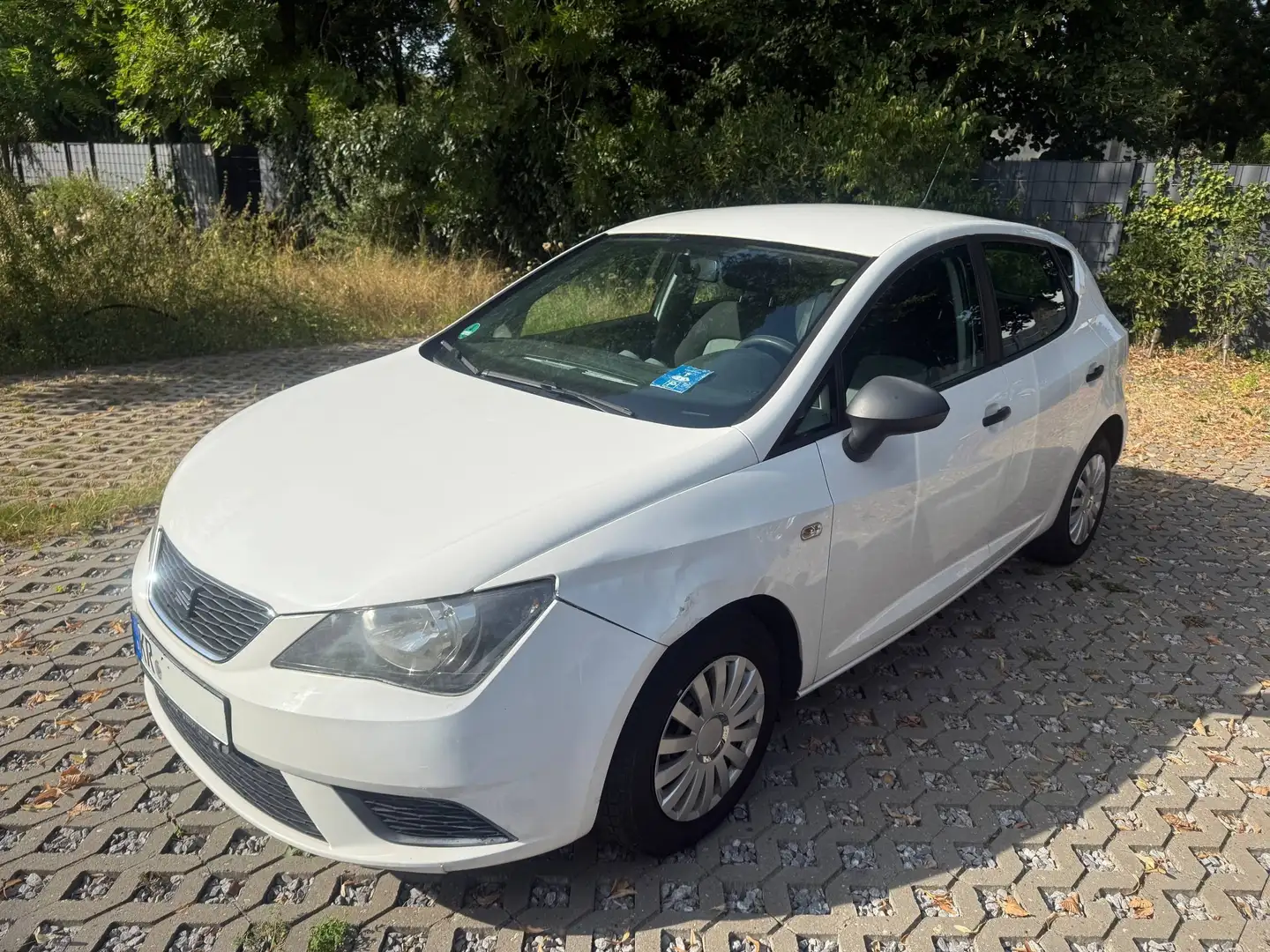 SEAT Ibiza Ibiza 3-Türer SC 1.2 12V Reference Weiß - 2