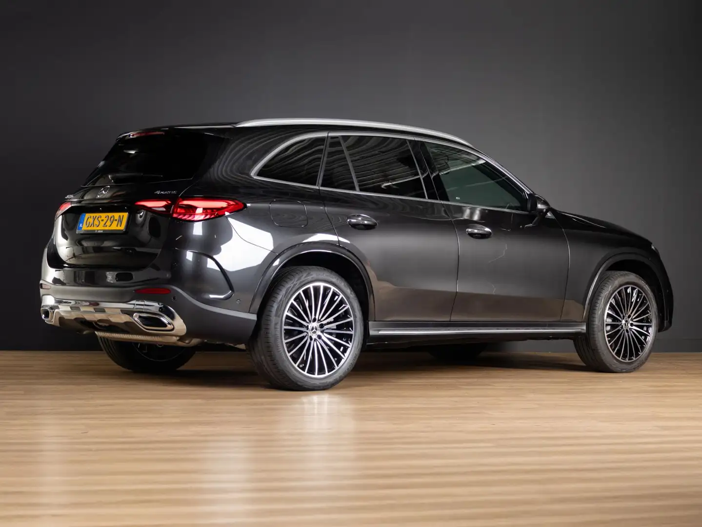 Mercedes-Benz GLC 400 400e 4MATIC AMG Line Premium | Panorama dak | Trek Gri - 2