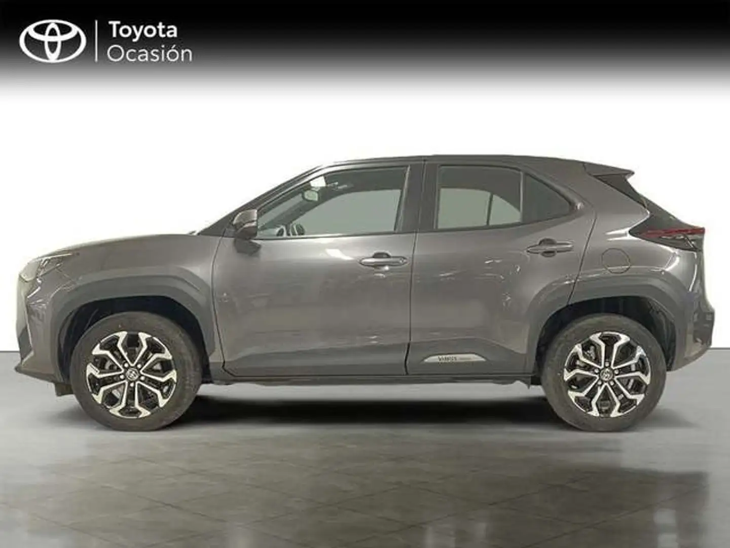 Toyota Yaris Cross 120H Active Plus Gris - 2