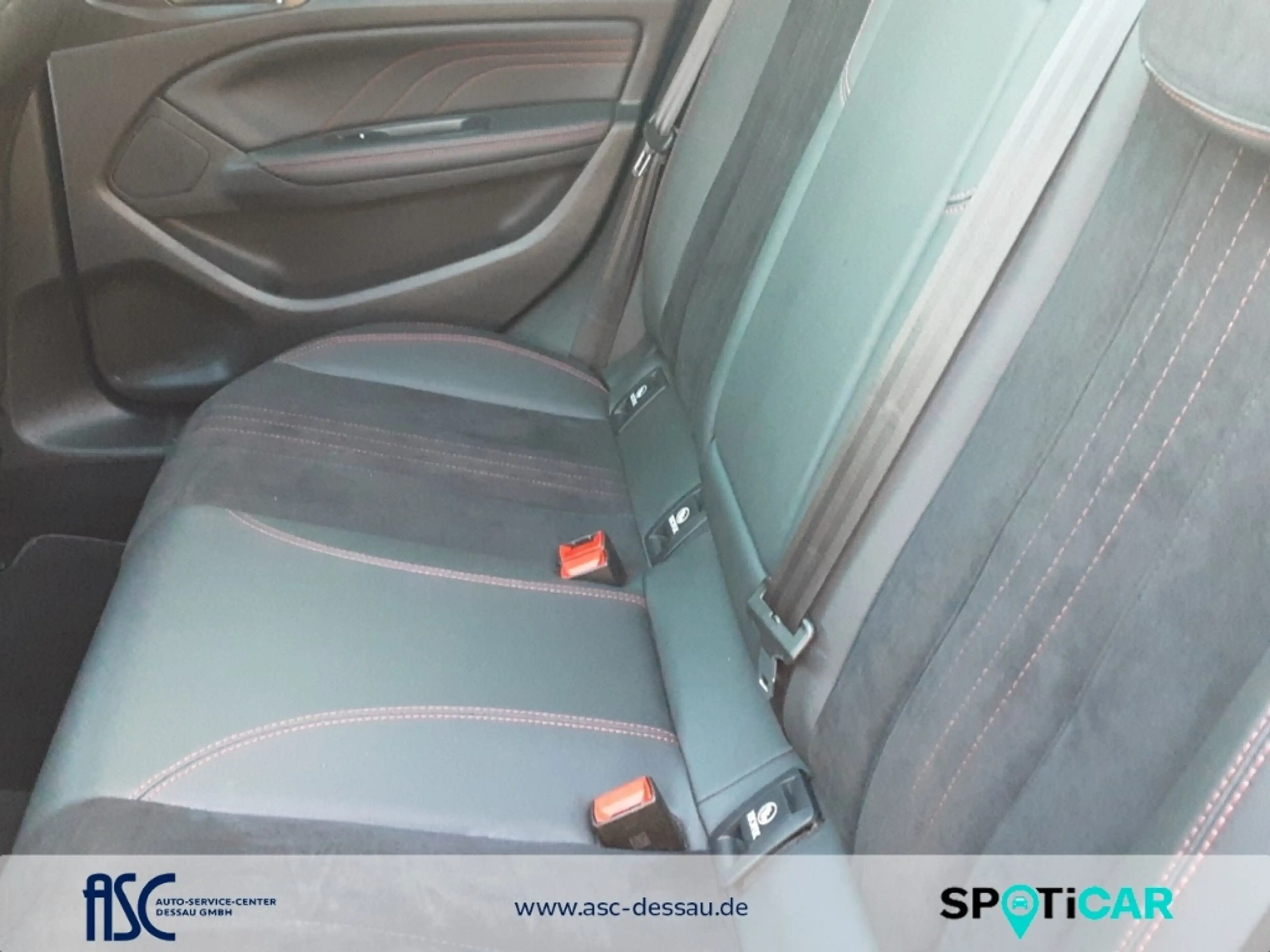 Peugeot 308 1.2 e-THP GT Line , Navi , Kamera , Sitzeizung — photo 12