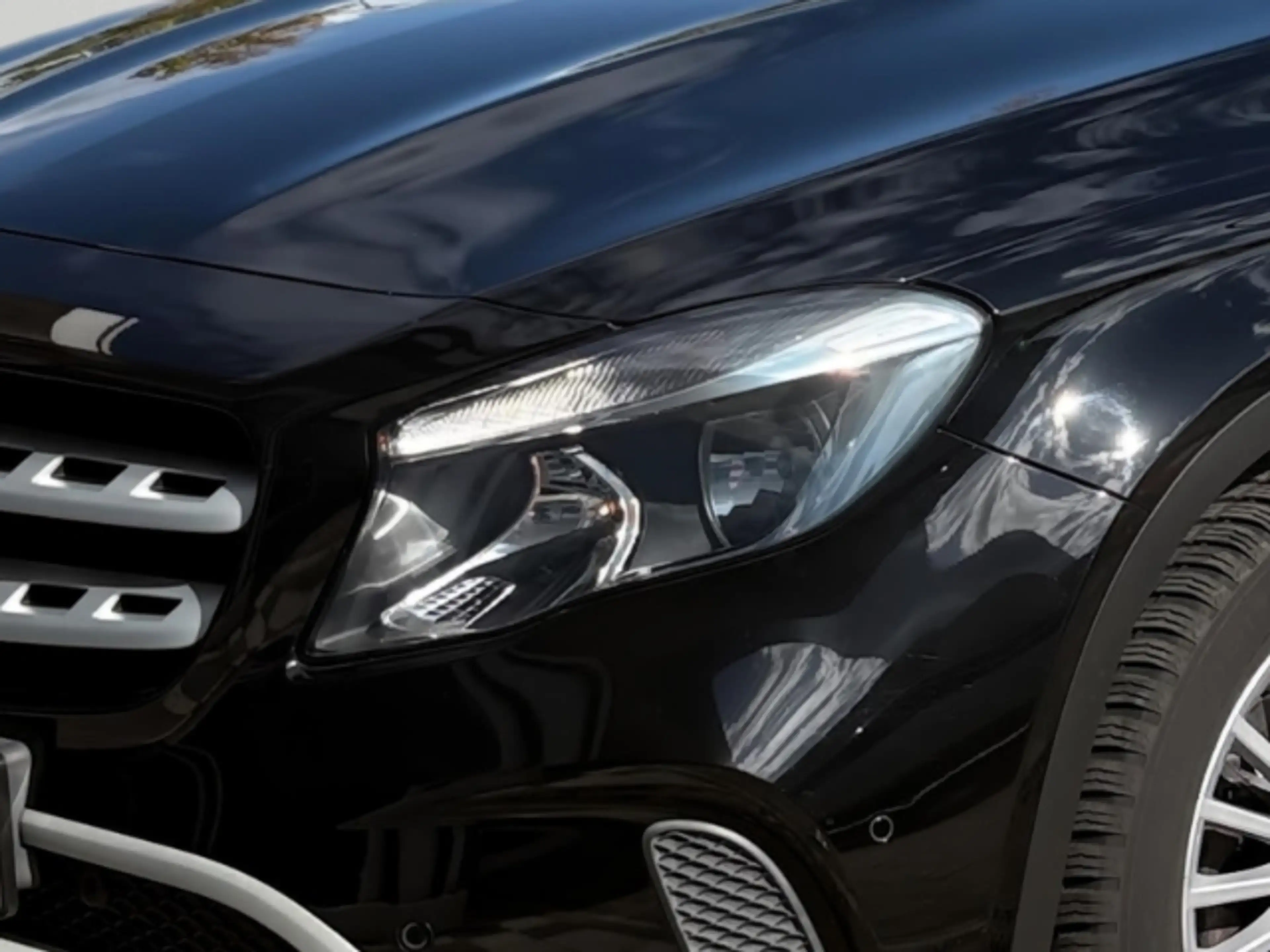 Mercedes-Benz GLA 200 Rückfahrkamera + Parklenkassistent + Sitzheizung — photo 5