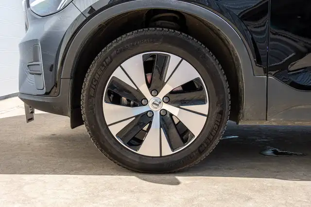 Volvo XC40 view 6
