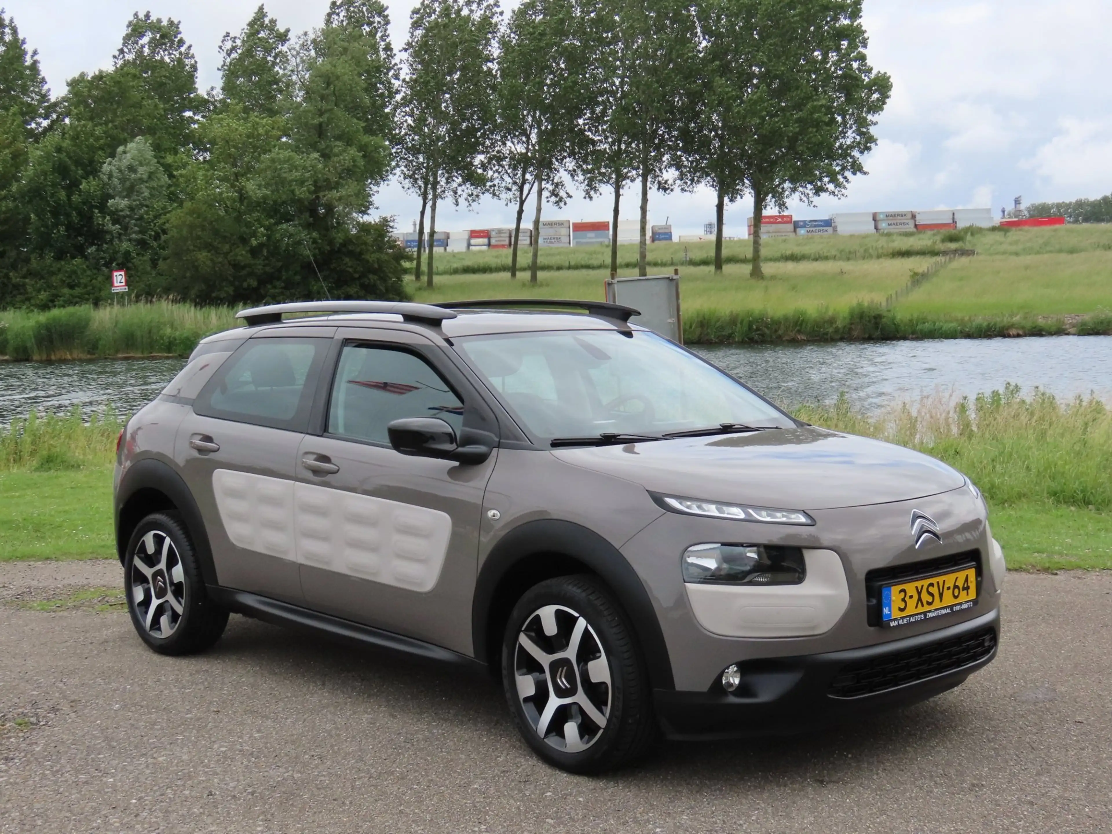Citroen C4 Cactus 1.2 e-VTi Feel *2e EIG *CAMERA *NAVI *DIST VV !! — photo 6