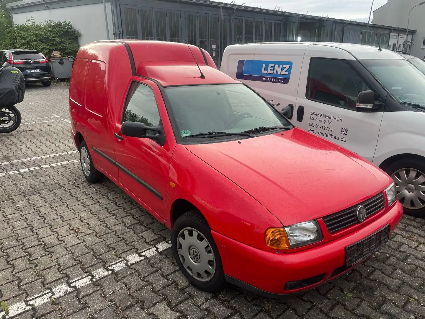Volkswagen Caddy /Kasten Rood - 1