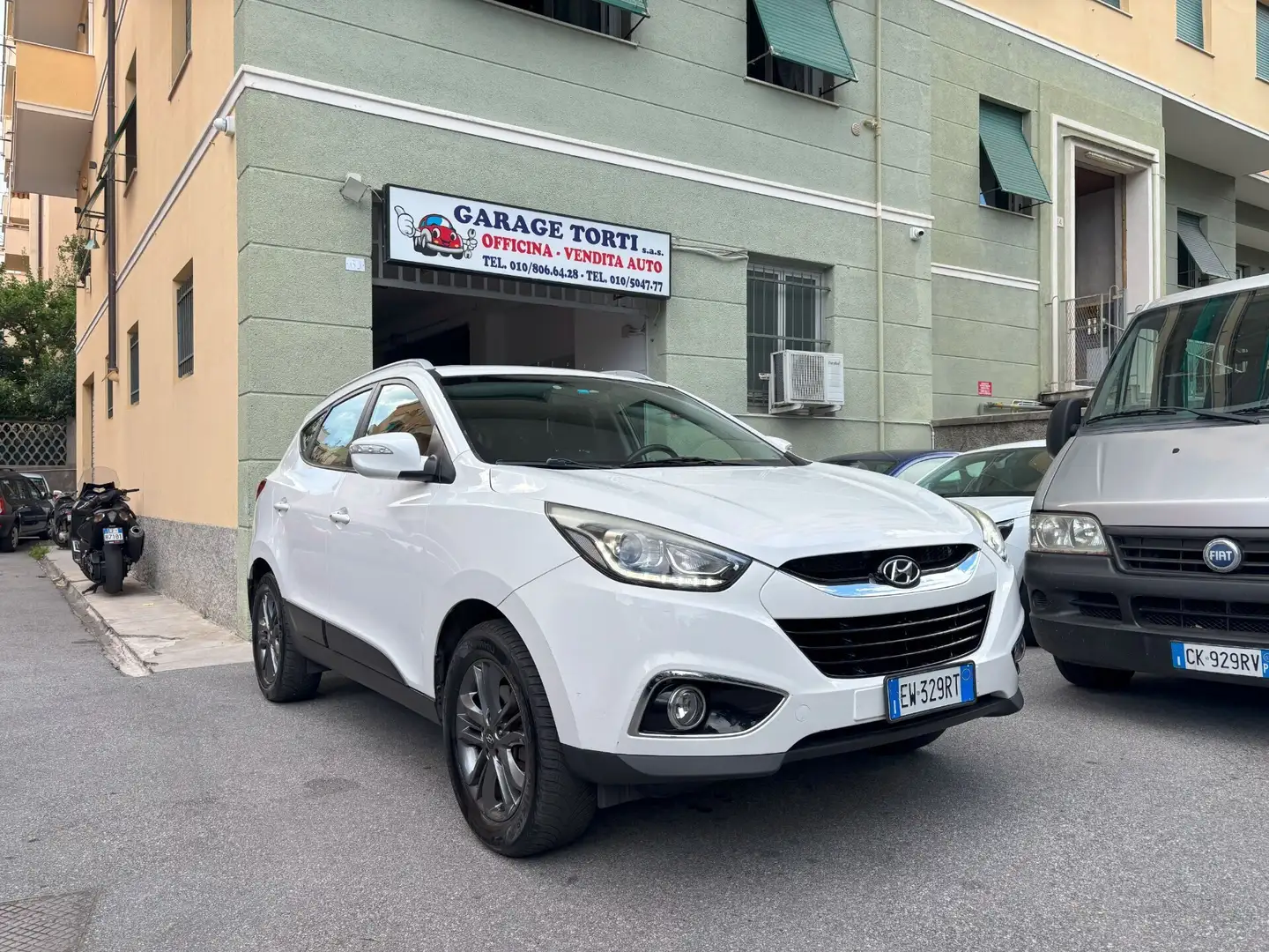Hyundai iX35 1.7 CRDi 2WD Xpossible Bianco - 1