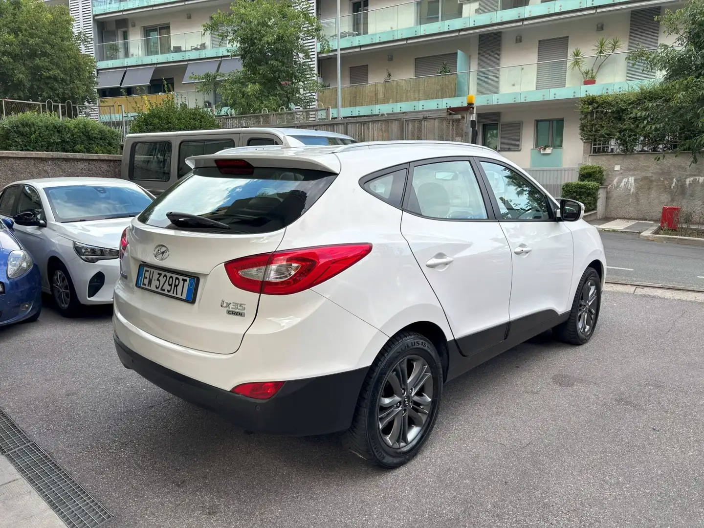 Hyundai iX35 1.7 CRDi 2WD Xpossible Bianco - 2
