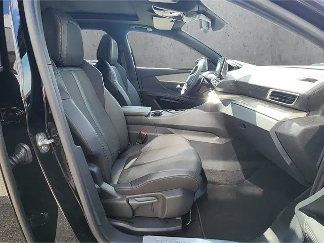 Peugeot 3008 view 13