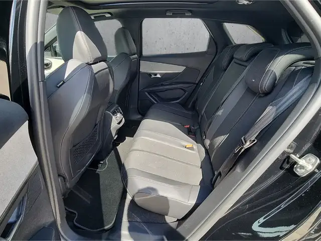 Peugeot 3008 view 8