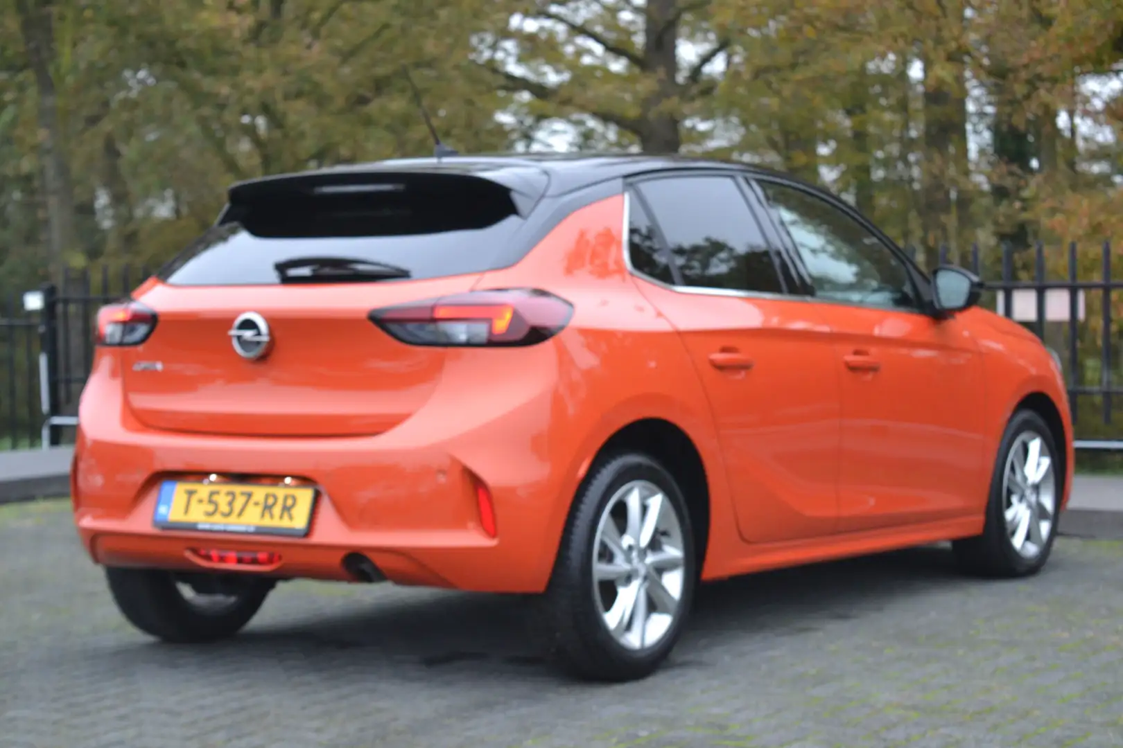 Opel Corsa 1.2 Elegance Orange - 2
