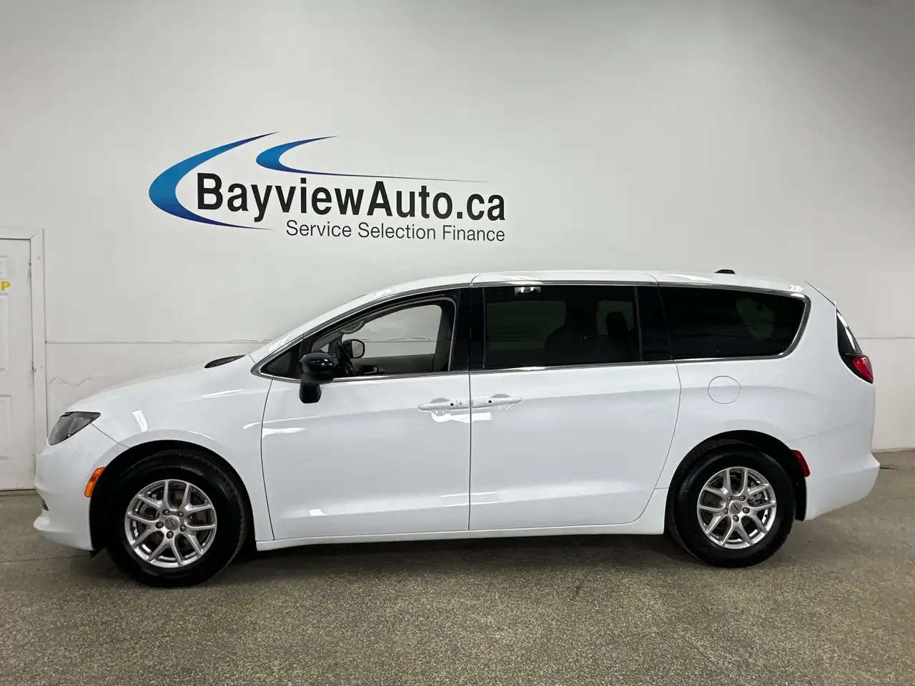 Chrysler Grand Caravan снимка Chrysler Grand Caravan