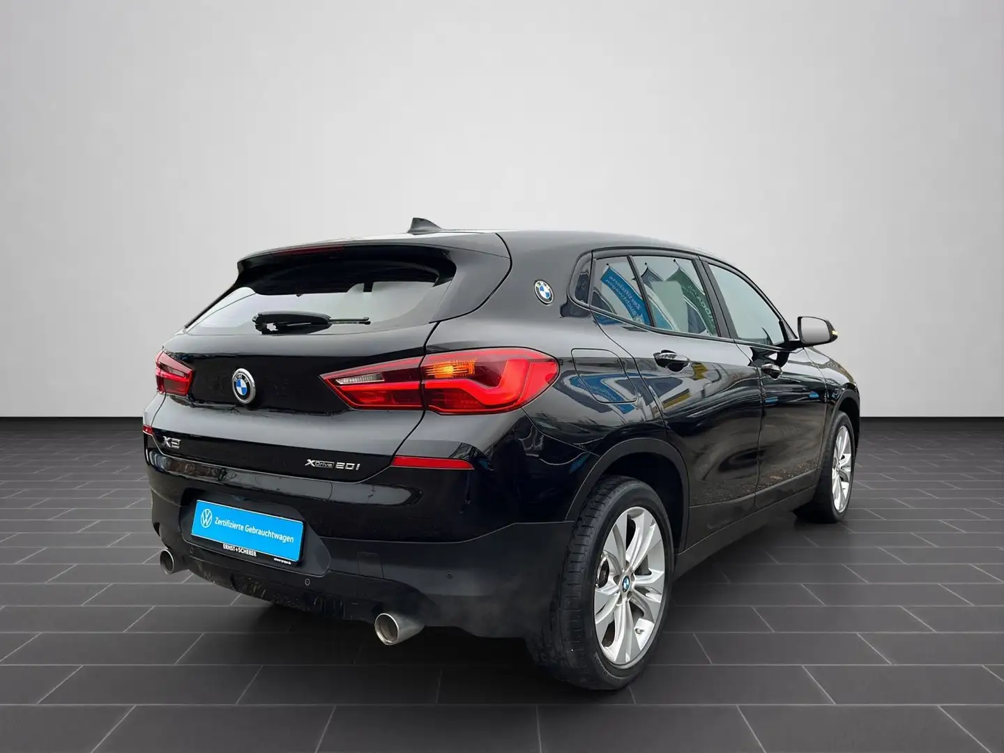 BMW X2 xDrive20i Advantage LED+AHK+Kamera+Navi+Sitzh Schwarz - 2