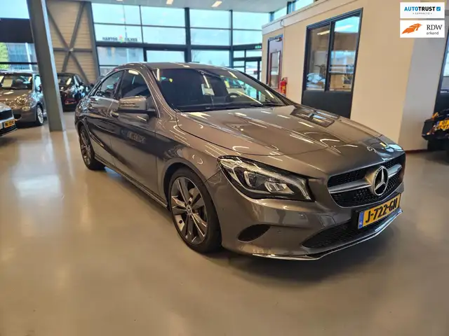 Mercedes-Benz CLA 180 Prestige afneembare Trekhaak navigatie (carplay op