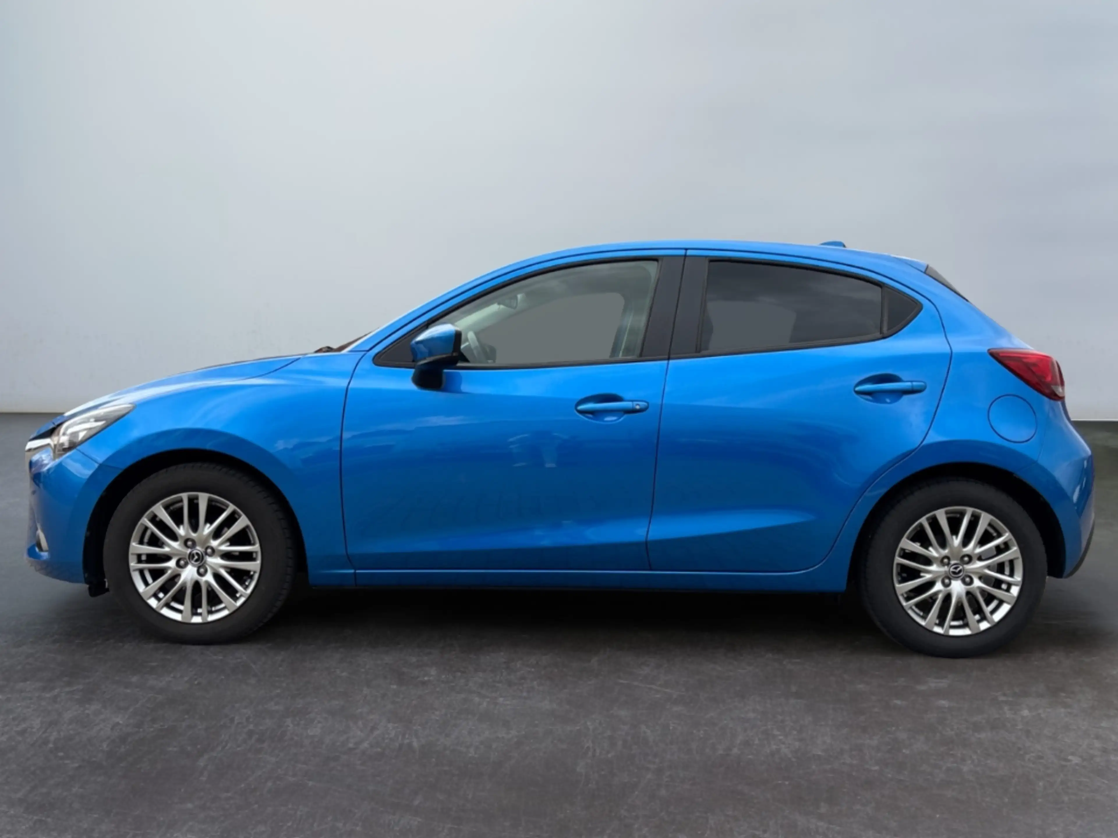 Mazda 2 1.5 SKYACTIV-G 90 Kizoku *SHZ*CAM*PDC*CarPlay* — photo 5