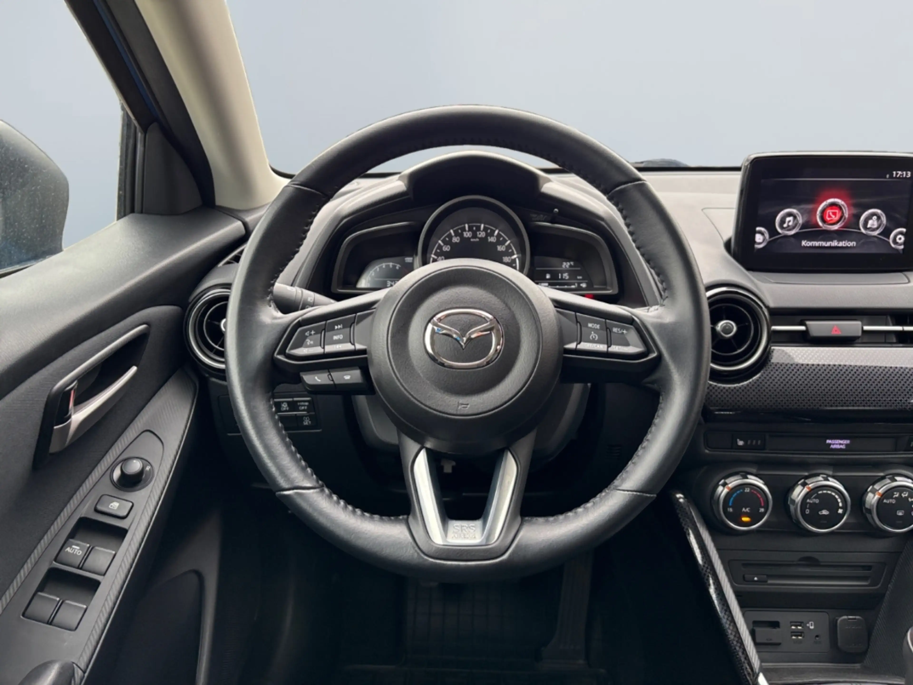 Mazda 2 1.5 SKYACTIV-G 90 Kizoku *SHZ*CAM*PDC*CarPlay* — photo 12