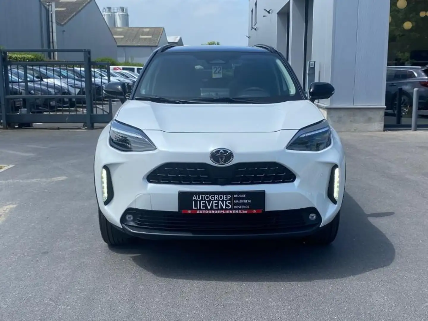Toyota Yaris Cross Elegant + Pano 1.5HYB eCVT Wit - 2