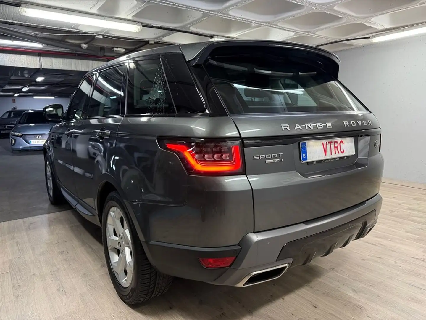 Land Rover Range Rover Sport SDV6 Grau - 2